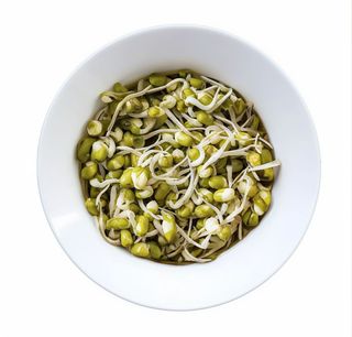 Ensalada De Brotes De Soja
