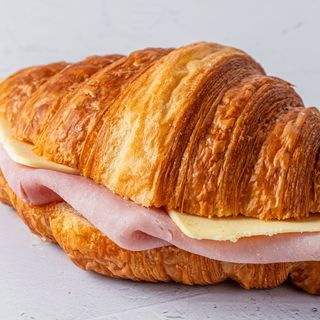 Croissant Jamón Y Queso - Antonia