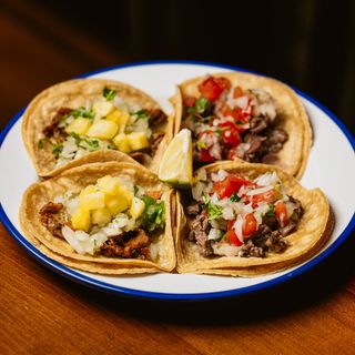 Taco Box El Cuarteto Chilango