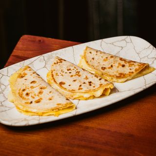 Trío De Quesadillas