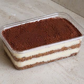 Classic Tiramisú - Medium