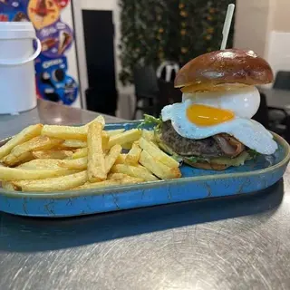Pura Vida Burger
