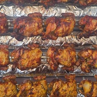 1/2 Pollo + Patatas + Alioli