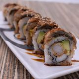 Rainbow Roll Anguila Uramaki (8 Uds.)