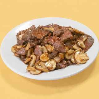 Ternera Con Champiñones