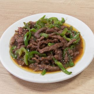 Ternera Con Pimientos Verdes