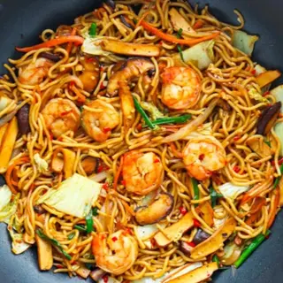 C7b Yakisoba de ternera