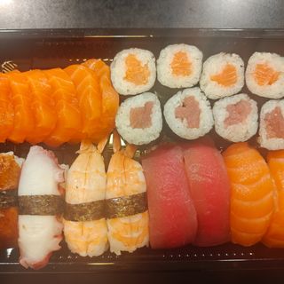 C35 Sushi variado (22p)