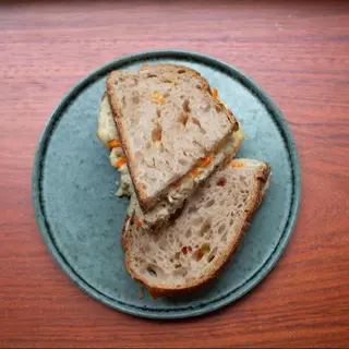 Desayuno Tuna Melt
