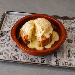 Coulant De Turrón Con Helado De Vainilla