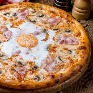 Pizza a la Carbonara