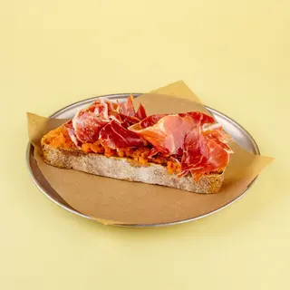 TOAST WITH IBERIAN HAM AND TOMATO