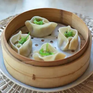 Empanadillas al vapor de ternera y foie