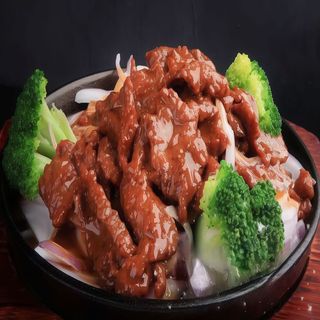 61.  Solomillo de ternera con salsa teriyaki