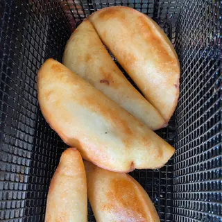 Empana de Carne Mechada