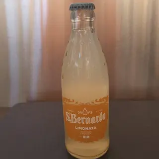 Lemonada 330 ml.
