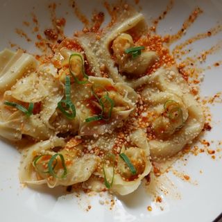 Wonton con salsa spicy(8 Uds.)