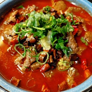 Cazuela de ternera con verduras en caldo
