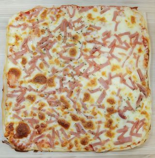 Pizza De Jamón Cocido