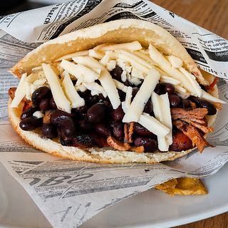 Arepa Pabellona