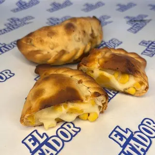 Empanada De Maíz Y Queso