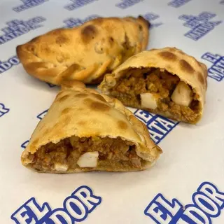 Empanada De Carne Con Huevo