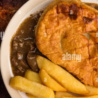 Pastel De Carne Con Patatas Fritas