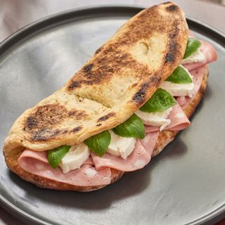 Schiacciata Regina di Bologna