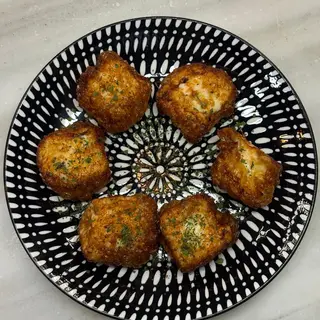 Queso Frito con Salsa de Guayaba
