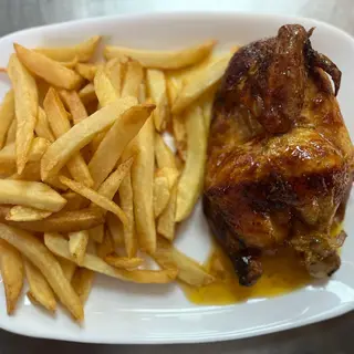 Medio Pollo Con Patatas Fritas