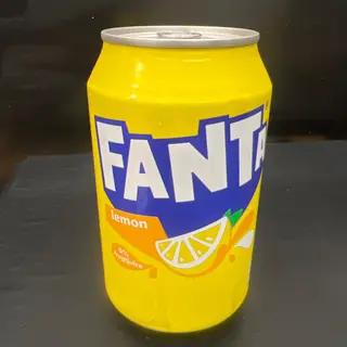 Fanta Limón