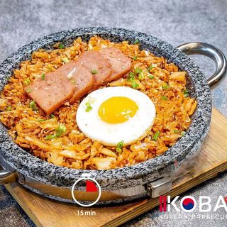 Arroz frito con kimchi