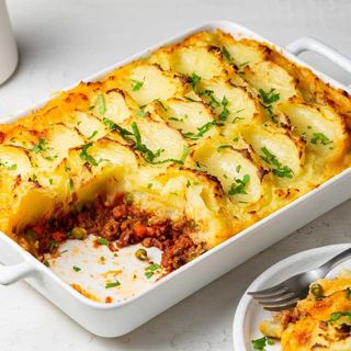 Lasaña con Patatas y Ensalada
