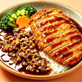 50.Arroz con salsa teriyaki y pechuga de pollo frita