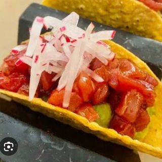 129 Tacos de atun