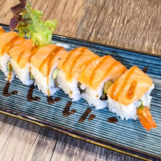 101 Ebi tempura uramaki de salmon 8und