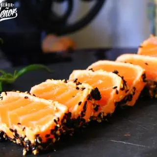 126 tataki de salmon