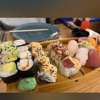 sushi sashimi moriawase 24 und