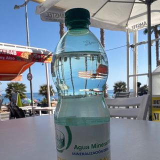 Agua con gas