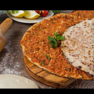 Lahmacun con Queso