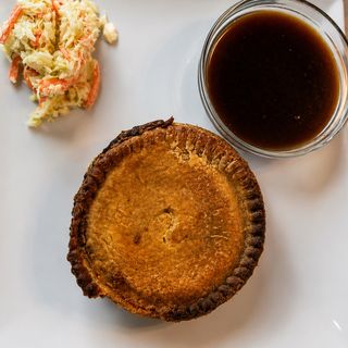 Jumbo Steak Pie