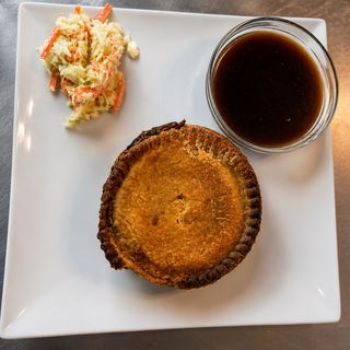 Jumbo Mixed Meat And Onion Pie