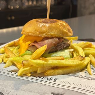Burger Ni Tan Básica