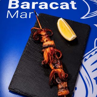 Brocheta de Pulpo Baby con Champiñones