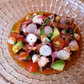 Ensalada Vuelve A La Vida De Gamba Y Pulpo
