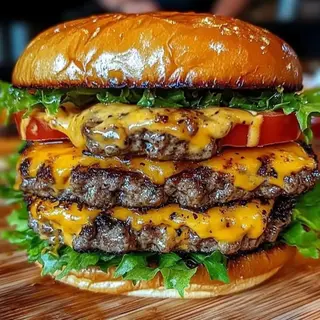 Triple burger with cheddar and bacon