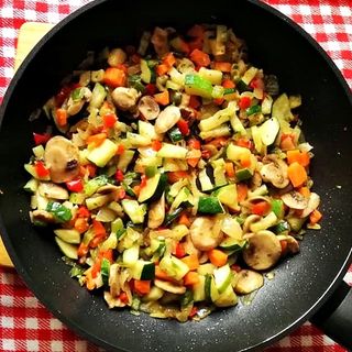 Verdura Salteada De La Casa