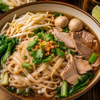 Sopa de fideos con Cerdo (Guay Tiew)