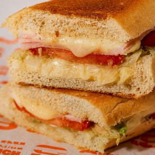 Sándwich De Jamón Y Queso