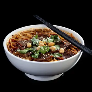 Sopa De Tallarines De Arroz